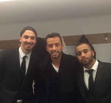 Nenê celebra classificação do PSG na Liga dos Campeões