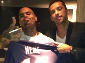 Nenê e Chris Brown