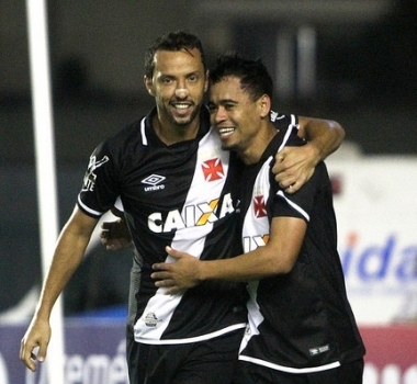 Nenê soma três assistências nos últimos quatro jogos