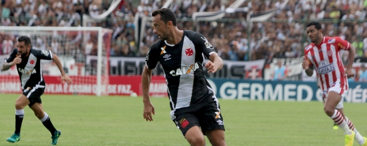Nenê completa 100 jogos com a camisa do Vasco Nenê completa 100 jogos com a camisa do Vasco
