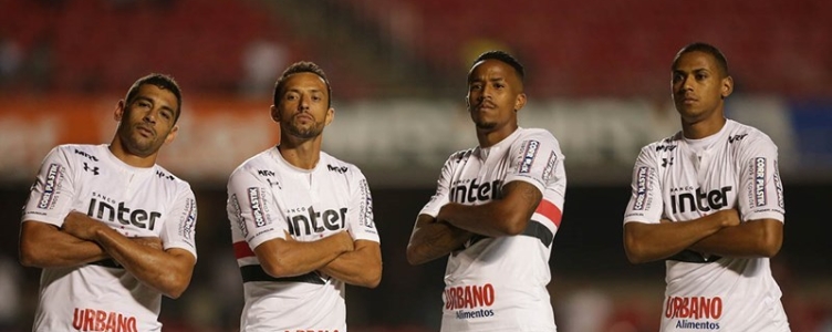 Nenê comemora primeiro gol pelo Tricolor