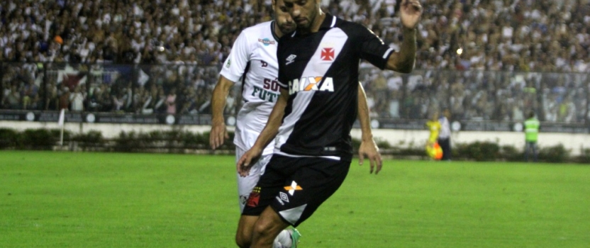 Retorno de Nenê é novidade do Vasco diante do Santos