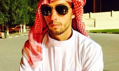 Felipe Massa clica Nenê “Habib” com roupas árabes em Dubai