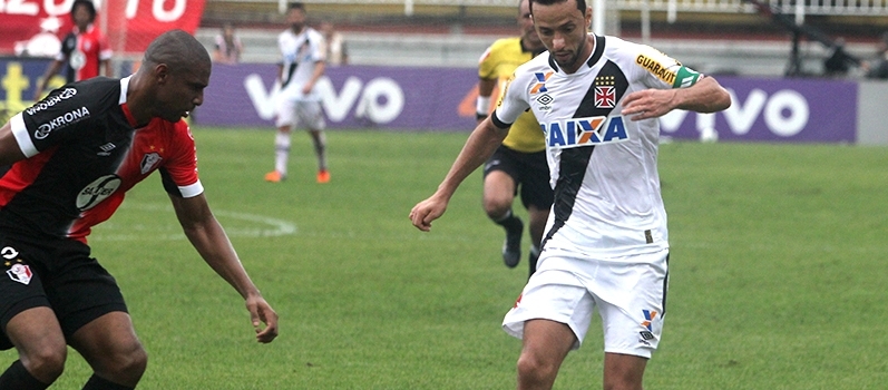 Nenê vibra com vitória e reafirma confiança na permanência na Série A