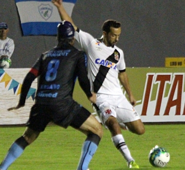 Nenê valoriza vitória do Vasco em Londrina: “Difícil e importante”