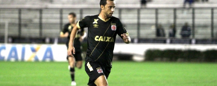 Nenê comemora retomada da liderança isolada do Vasco Nenê comemora retomada da liderança isolada do Vasco