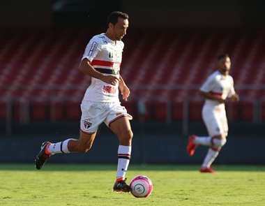 São Paulo vence e termina como líder de sua chave no Paulistão