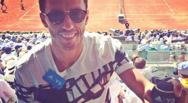 Nenê confere decisão de Roland Garros em Paris