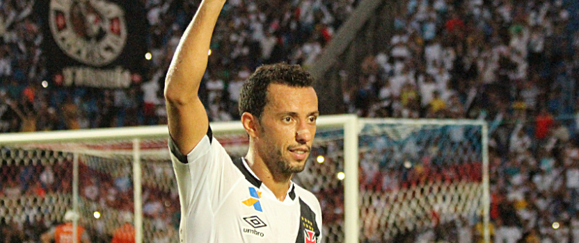 Nenê dá show na estreia do Vasco na Série B