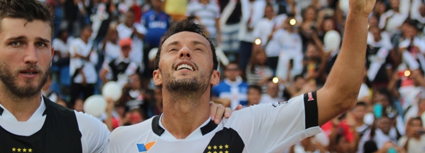 Diante do Goiás, Nenê completa 50 jogos pelo Vasco da Gama