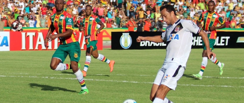 Nenê quer vitória do Vasco na abertura do returno da Série B