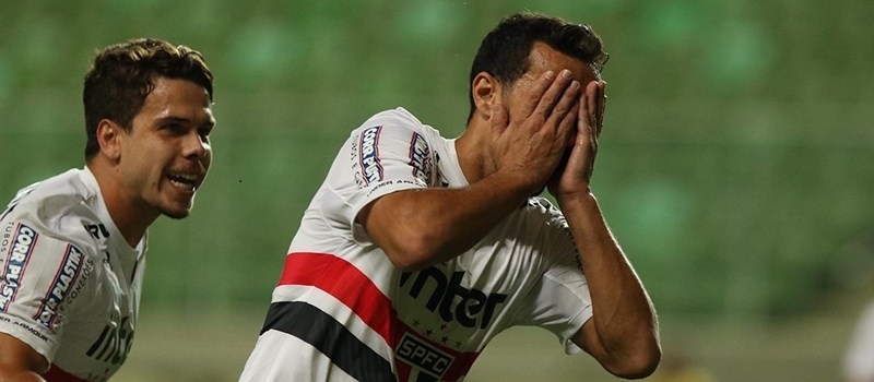 Após gols, Nenê ressalta união do elenco tricolor