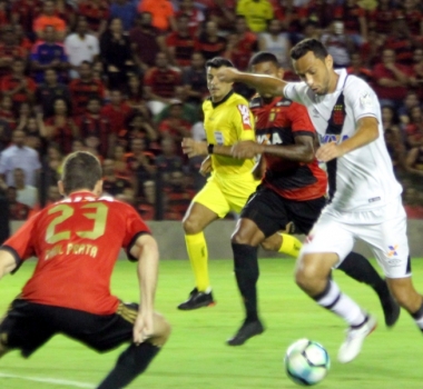 Com gol de Nenê, Vasco empata com o Sport em Recife