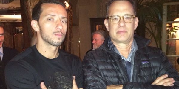 Nenê encontra com astro Tom Hanks em Paris