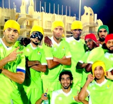 Time de Nenê faz treino diferente no Catar