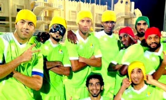 Time de Nenê faz treino diferente no Catar